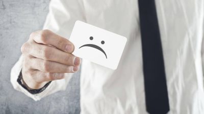 ¿Sabes qué es la infelicidad económica y cómo afectará el 2017?